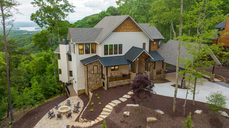 Luxury Mountain Hideaway Near Downtown Blue Ridge - Blue Ridge, Georgia