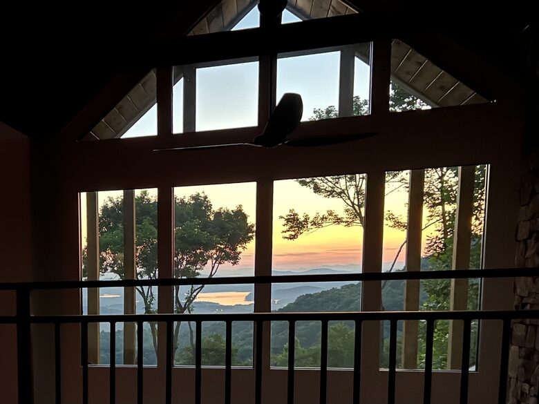 Luxury Mountain Hideaway Near Downtown Blue Ridge - Blue Ridge, Georgia