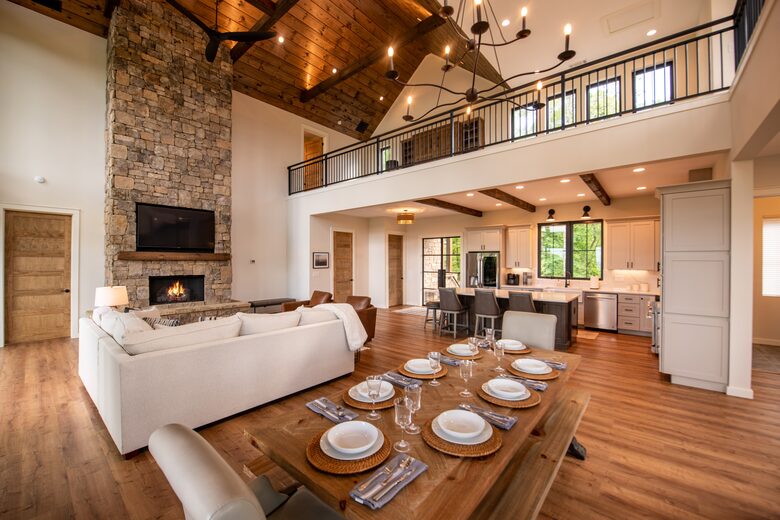 Luxury Mountain Hideaway Near Downtown Blue Ridge - Blue Ridge, Georgia