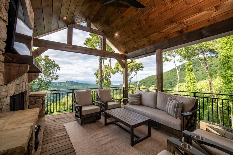 Luxury Mountain Hideaway Near Downtown Blue Ridge - Blue Ridge, Georgia