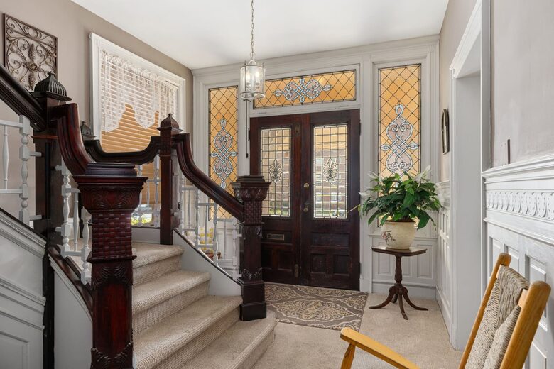 Grand Historic Residence near Downtown Allentown - Allentown, Pennsylvania
