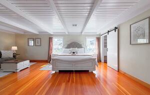 Restored 1902 Landmark in Willamette Valley - Carlton, Oregon