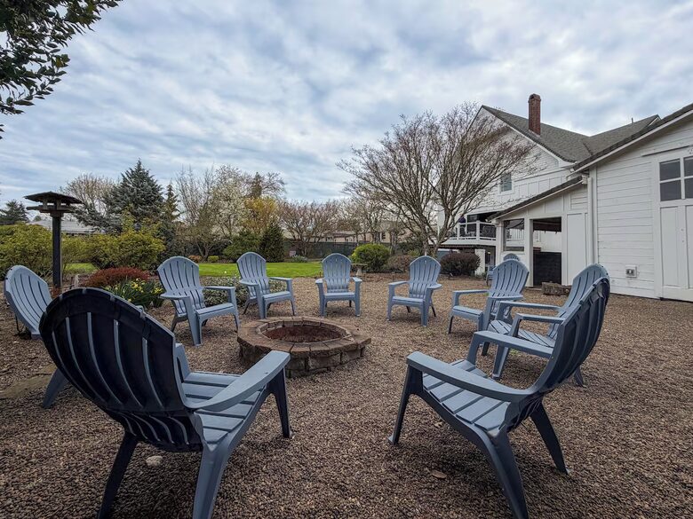 Restored 1902 Landmark in Willamette Valley - Carlton, Oregon