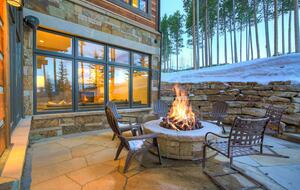Peak 8 Ski-In/Ski-Out Mountain Masterpiece - Breckenridge, Colorado
