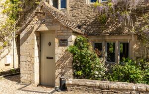 Charming 17th-Century Cottage in Bibury - Bibury, United Kingdom