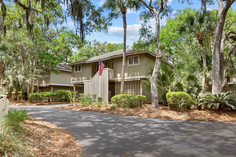 Charming Seabrook Escape with Screened Porch - Johns Island, South Carolina