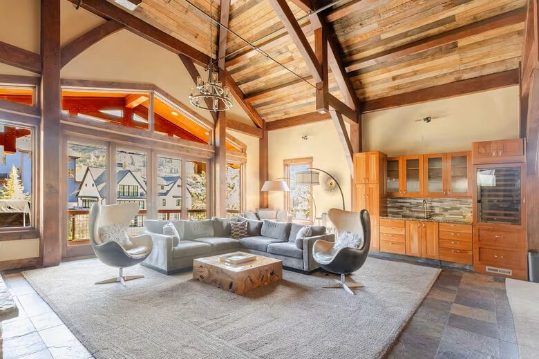 The Perch Park City - Magnificent Old Town Home with Views |Elevator | Hot Tub | Sauna | Game Room | Pinball - Park City, Utah