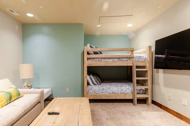 Bunk Room with Full/Full Bed + Queen Sleeper