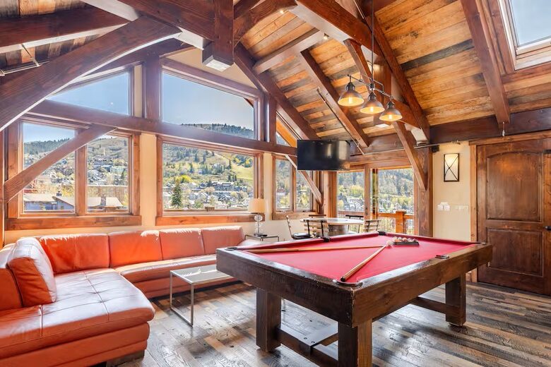 The Perch Park City - Magnificent Old Town Home with Views |Elevator | Hot Tub | Sauna | Game Room | Pinball - Park City, Utah