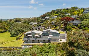 Luxury Coromandel Retreat with Panoramic Coastal Views - Whitianga, New Zealand