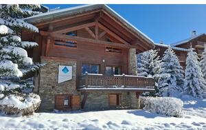 A Three Valleys Chalet with Sauna and Views - Moûtiers, France