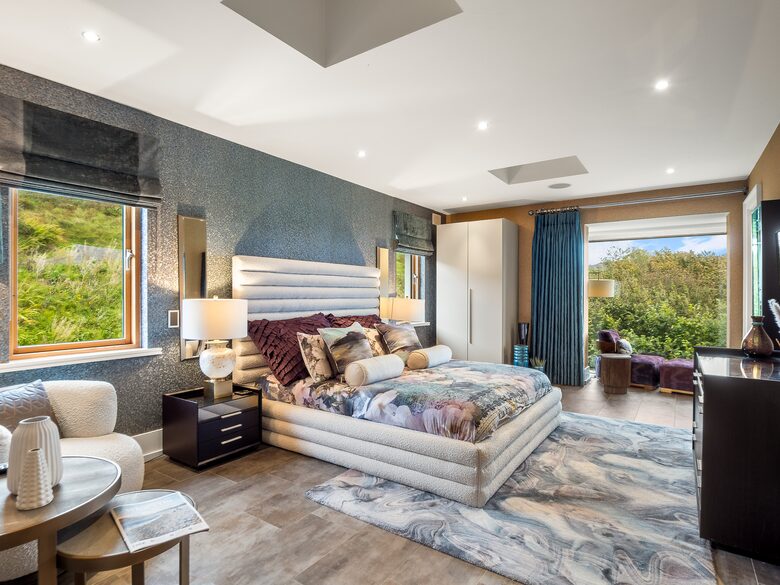 "Suaimhneas" Villa with castle and sea views on Connemara’s Sky Road - Clifden, Ireland