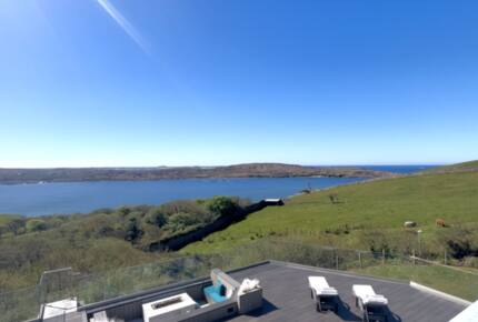 "Suaimhneas" Villa with castle and sea views on Connemara’s Sky Road - Clifden, Ireland