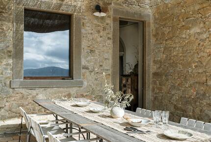 A Timeless Tuscan Escape - Arezzo, Italy