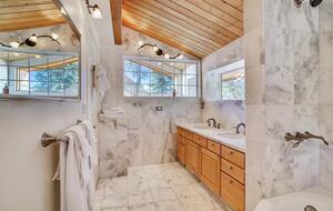 Alpine Escape Near Northstar & Lake Tahoe - Kings Beach, California