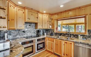 Alpine Escape Near Northstar & Lake Tahoe - Kings Beach, California