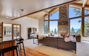 Alpine Escape Near Northstar & Lake Tahoe - Kings Beach, California
