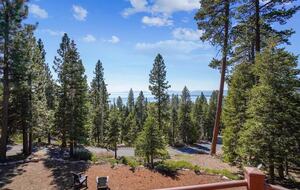 Alpine Escape Near Northstar & Lake Tahoe - Kings Beach, California