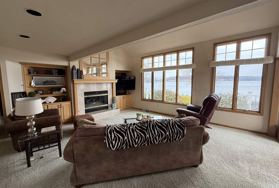Lake James Living Near Pokagon State Park - Angola, Indiana