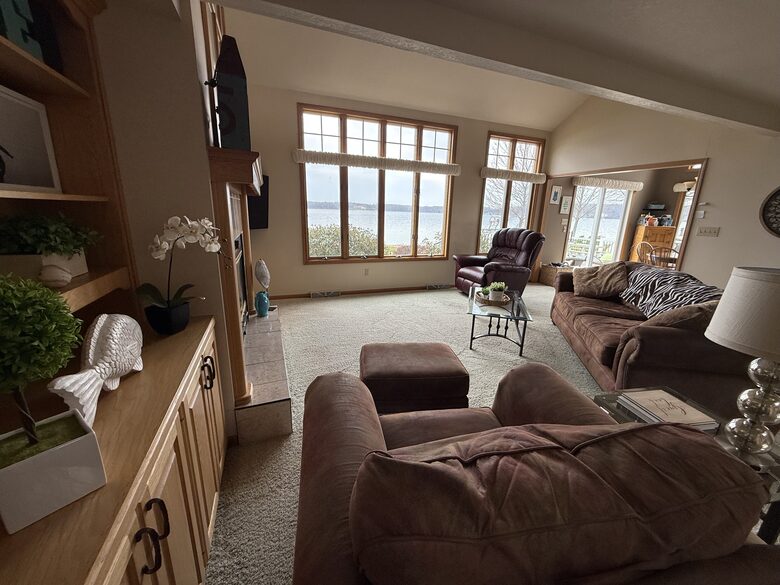 Lake James Living Near Pokagon State Park - Angola, Indiana