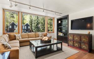 Modern Mountain Residence in the Heart of Aspen - Aspen, Colorado