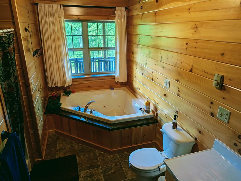 Rustic West Virginia Gathering Retreat - Moorefield, West Virginia