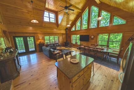 Rustic West Virginia Gathering Retreat - Moorefield, West Virginia