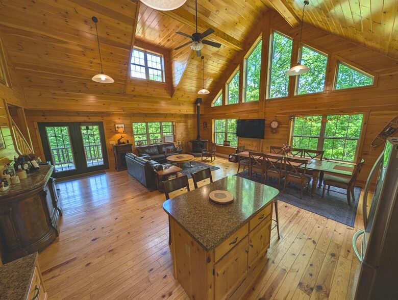 Rustic West Virginia Gathering Retreat - Moorefield, West Virginia