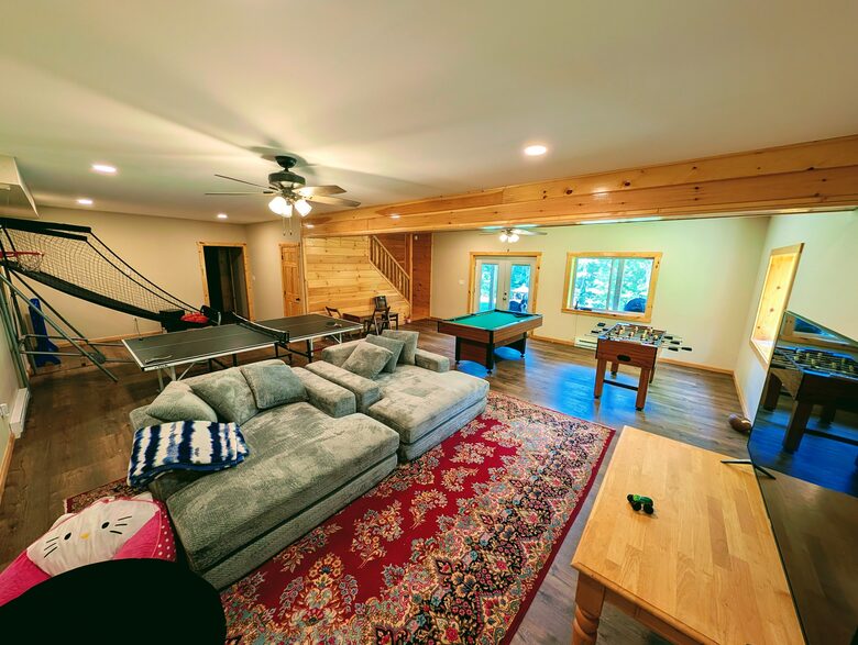 Rustic West Virginia Gathering Retreat - Moorefield, West Virginia