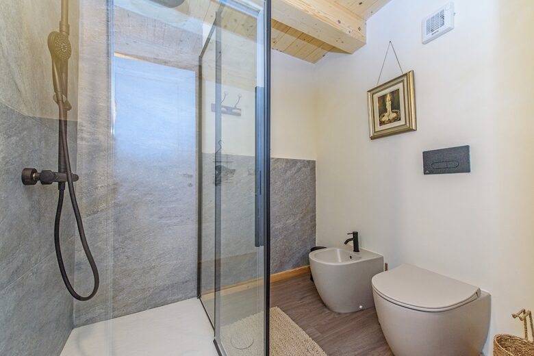 A Refined Alpine Chalet in the Gran San Bernardo Valley - Etroubles, Italy