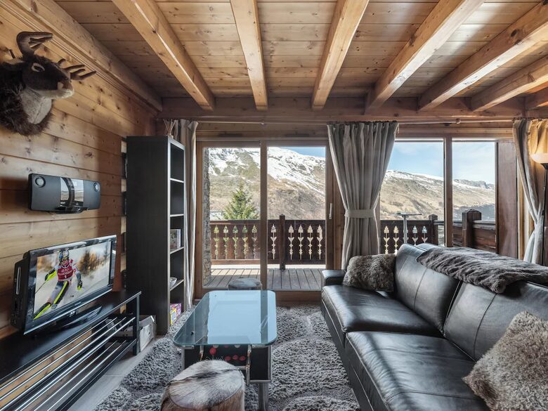 A Three Valleys Chalet with Sauna and Views - Moûtiers, France