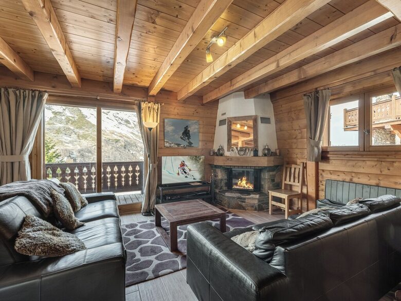 A Three Valleys Chalet with Sauna and Views - Moûtiers, France