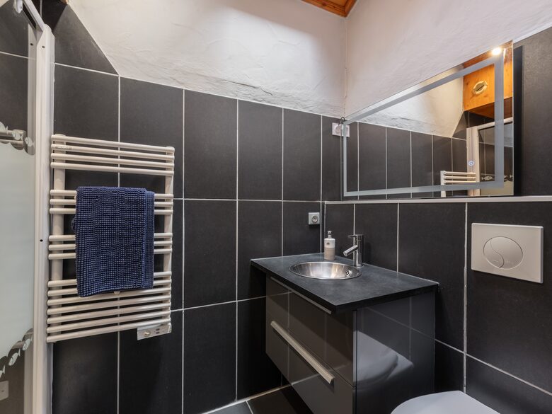 A Three Valleys Chalet with Sauna and Views - Moûtiers, France