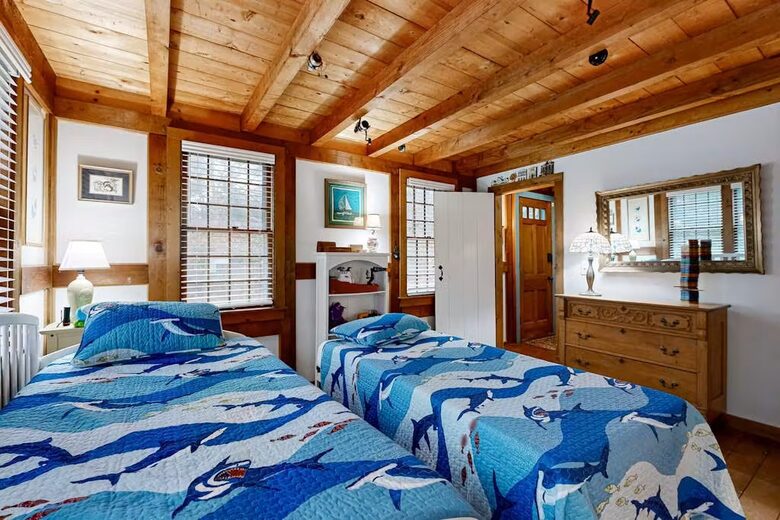 Cape Cod Lake Escape Near Nauset & Skaket Beaches - Orleans, Massachusetts
