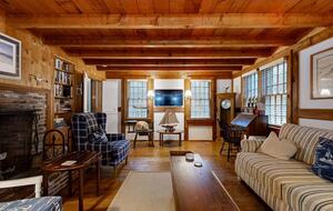 Cape Cod Lake Escape Near Nauset & Skaket Beaches - Orleans, Massachusetts
