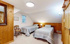 Cape Cod Lake Escape Near Nauset & Skaket Beaches - Orleans, Massachusetts