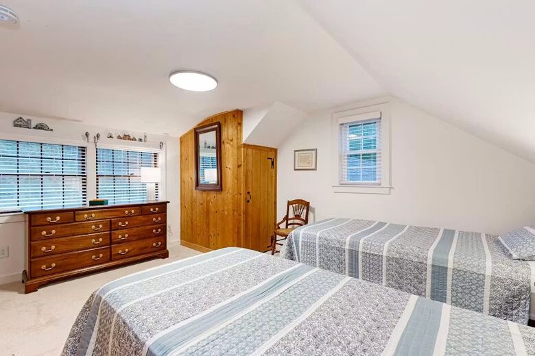 Cape Cod Lake Escape Near Nauset & Skaket Beaches - Orleans, Massachusetts