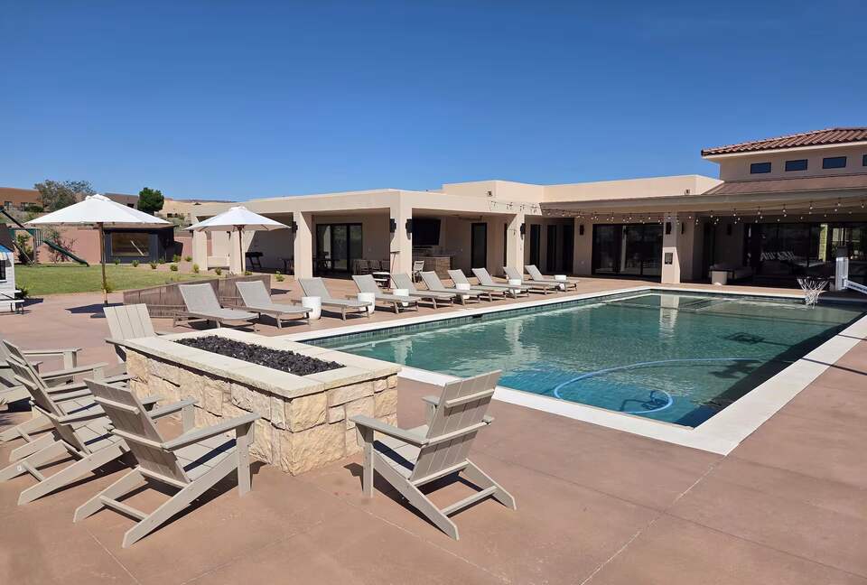 St. George Sensation | Resort-like Estate with Pool, Spa & Pickleball Courts - Saint George, Utah