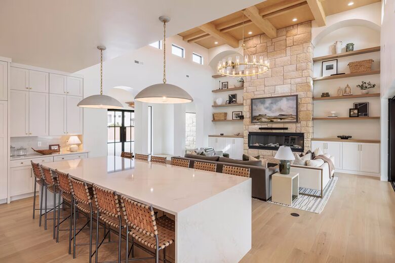 St. George Sensation | Resort-like Estate with Pool, Spa & Pickleball Courts - Saint George, Utah
