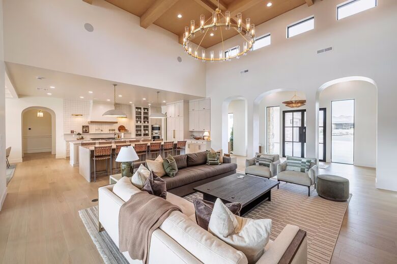 St. George Sensation | Resort-like Estate with Pool, Spa & Pickleball Courts - Saint George, Utah