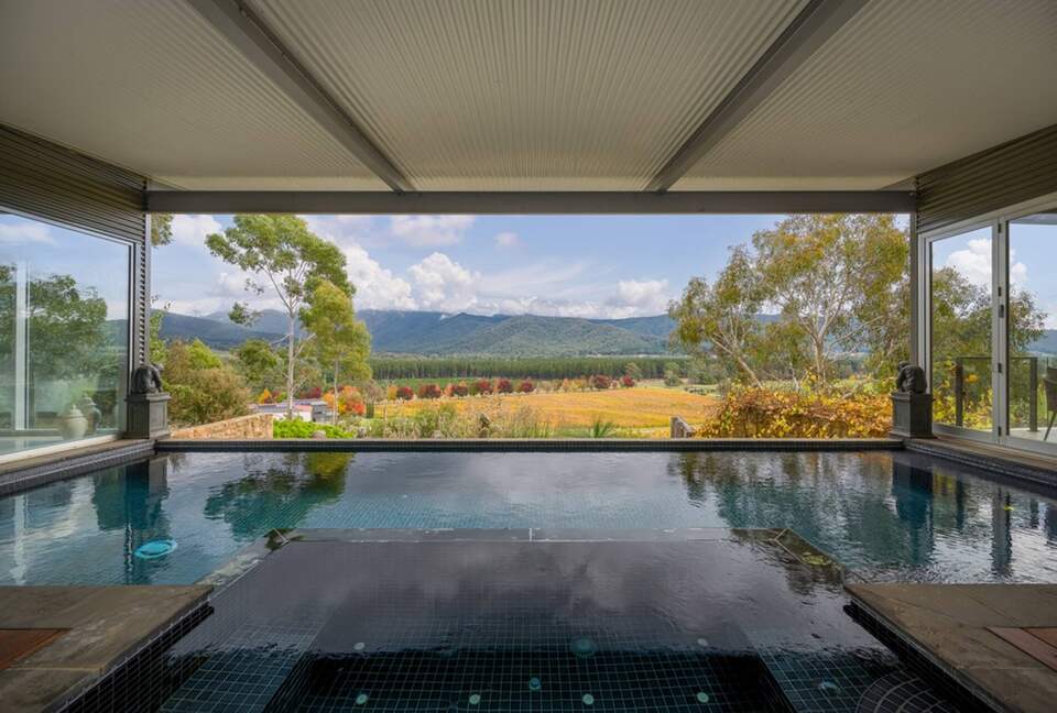 Luxury Vineyard Retreat in Victoria’s High Country - Porepunkah, Australia