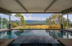 Luxury Vineyard Retreat in Victoria’s High Country - Porepunkah, Australia