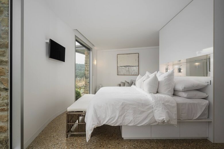 Luxury Vineyard Retreat in Victoria’s High Country - Porepunkah, Australia