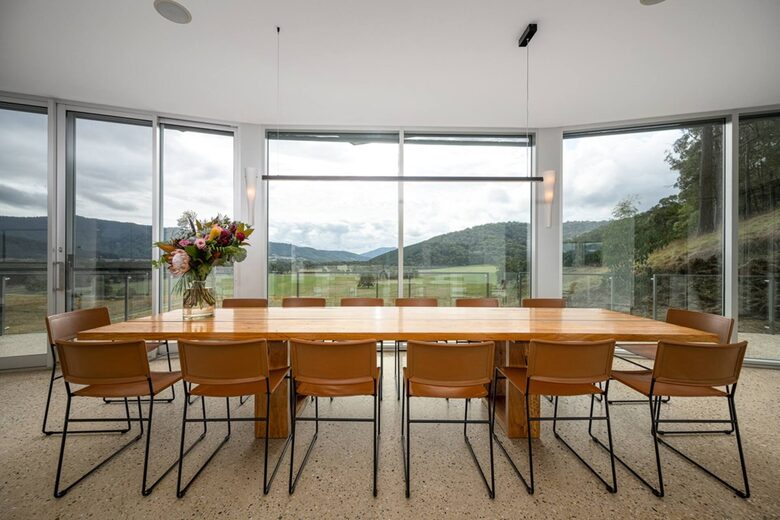 Luxury Vineyard Retreat in Victoria’s High Country - Porepunkah, Australia