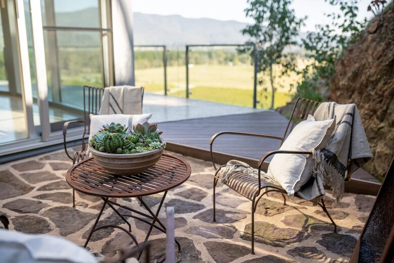Luxury Vineyard Retreat in Victoria’s High Country - Porepunkah, Australia