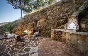Luxury Vineyard Retreat in Victoria’s High Country - Porepunkah, Australia