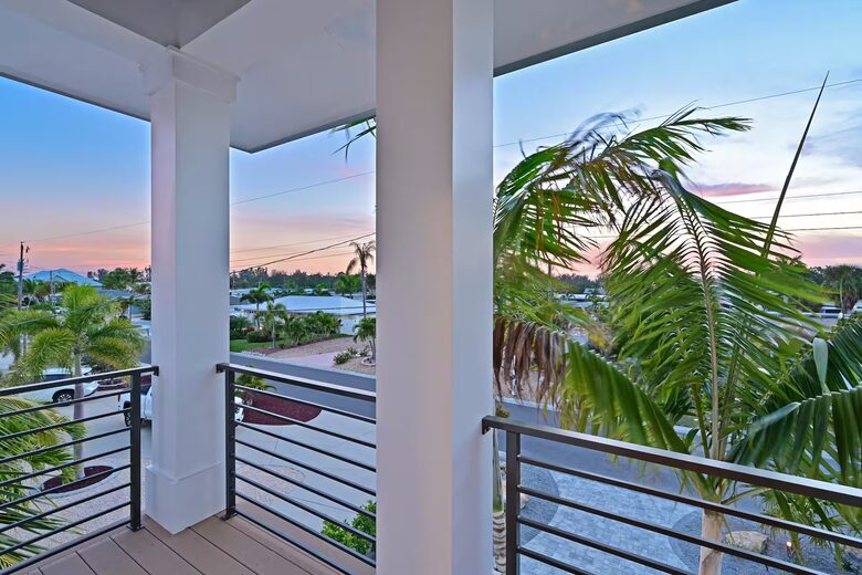 Bradenton Waterfront Escape with Private Dock & Rooftop Lounge - Bradenton, Florida