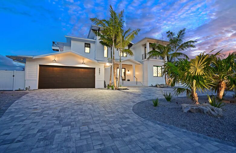 Bradenton Waterfront Escape with Private Dock & Rooftop Lounge - Bradenton, Florida
