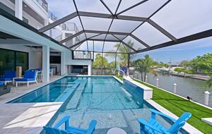 Bradenton Waterfront Escape with Private Dock & Rooftop Lounge - Bradenton, Florida