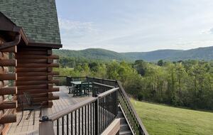 Retraite dans une maison en rondins de la vallée de Shenandoah avec vue sur les montagnes - Bentonville, Virginie